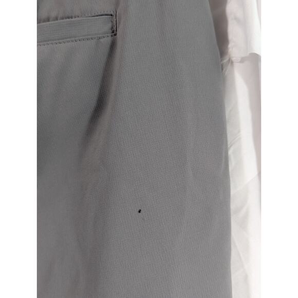 Greg Norman Everbest (Fit 39W 10L) Gray Flat Front Shorts (labeled 36W) - Picture 7 of 8